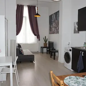 roosevelt-apartments.hotelsghent.com/