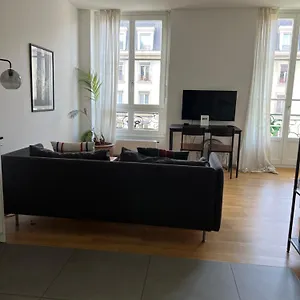 luxury-apartment-in-central-geneva.genevahotels4all.com/